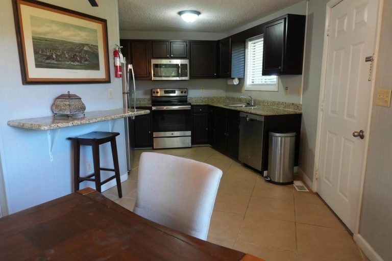 Fully equipped kitchen